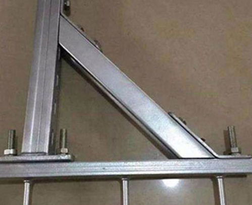 大慶綜合管廊支架定做與冠鐵金屬制品型號規格解析——以日光燈支架為例